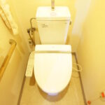 トイレ　ウォシュレット付